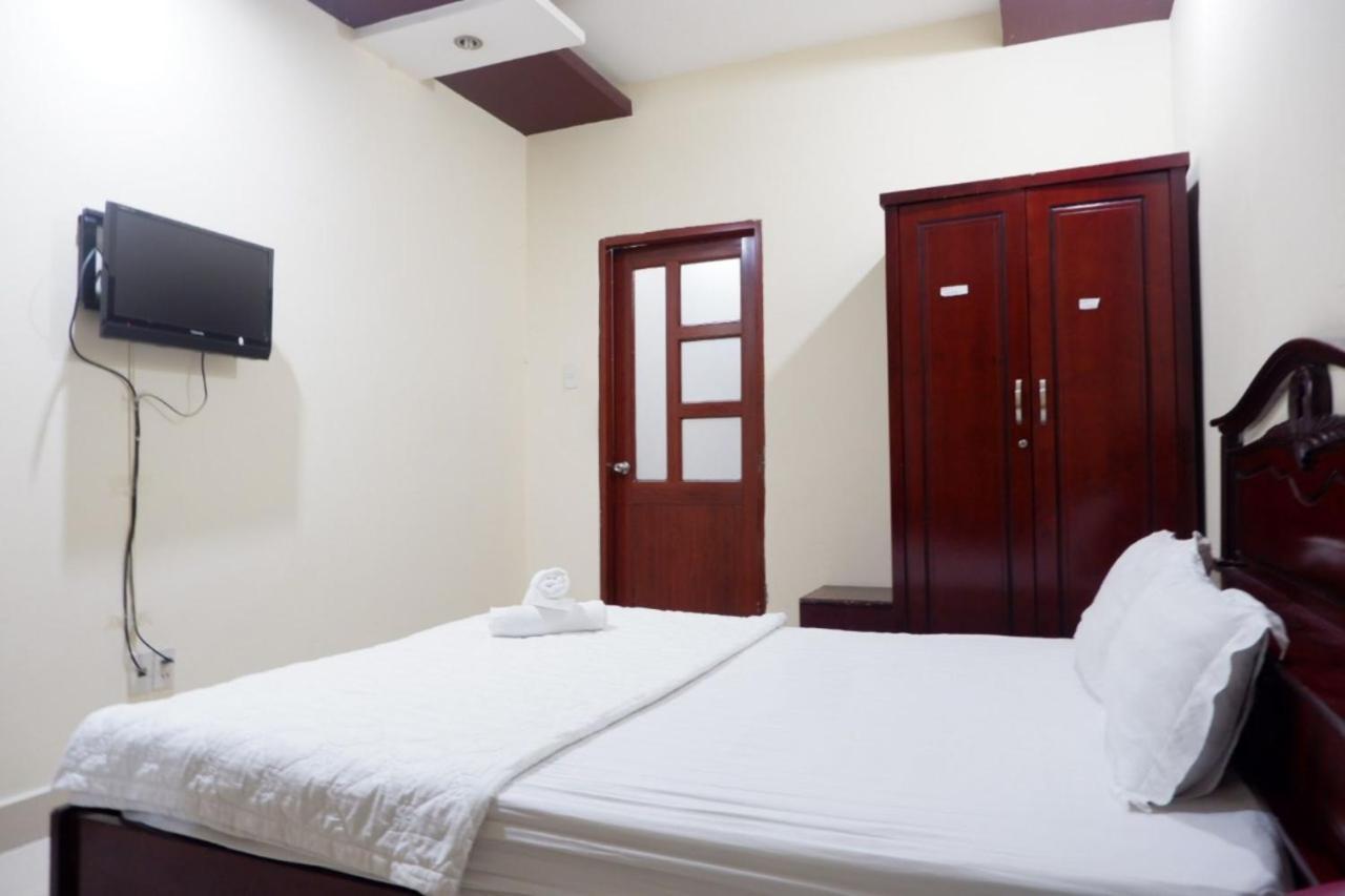 Reddoorz Tuan Viet Hotel Dinh Tien Hoang Хошимин Экстерьер фото